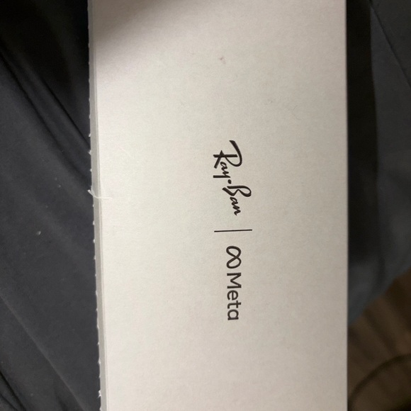Ray-Ban Black Headliner GEN2 Protective Case